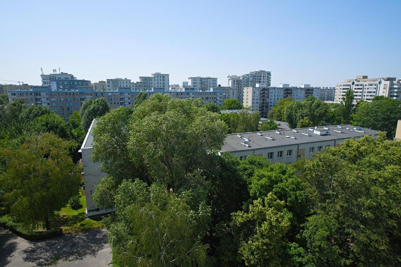White Studio Next To Polin Polish Jews Musem وارسو المظهر الخارجي الصورة